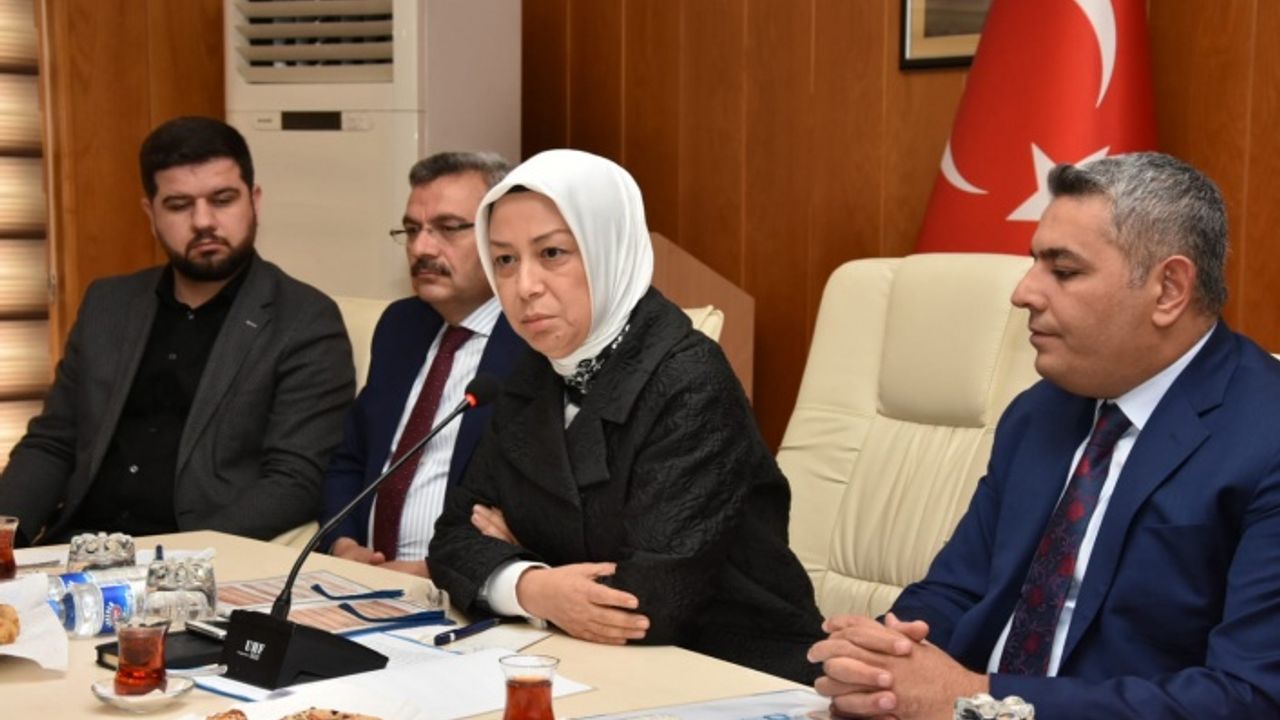 Çalık, 'Zaferleri ekonomi de de devam ettirmek istiyoruz'