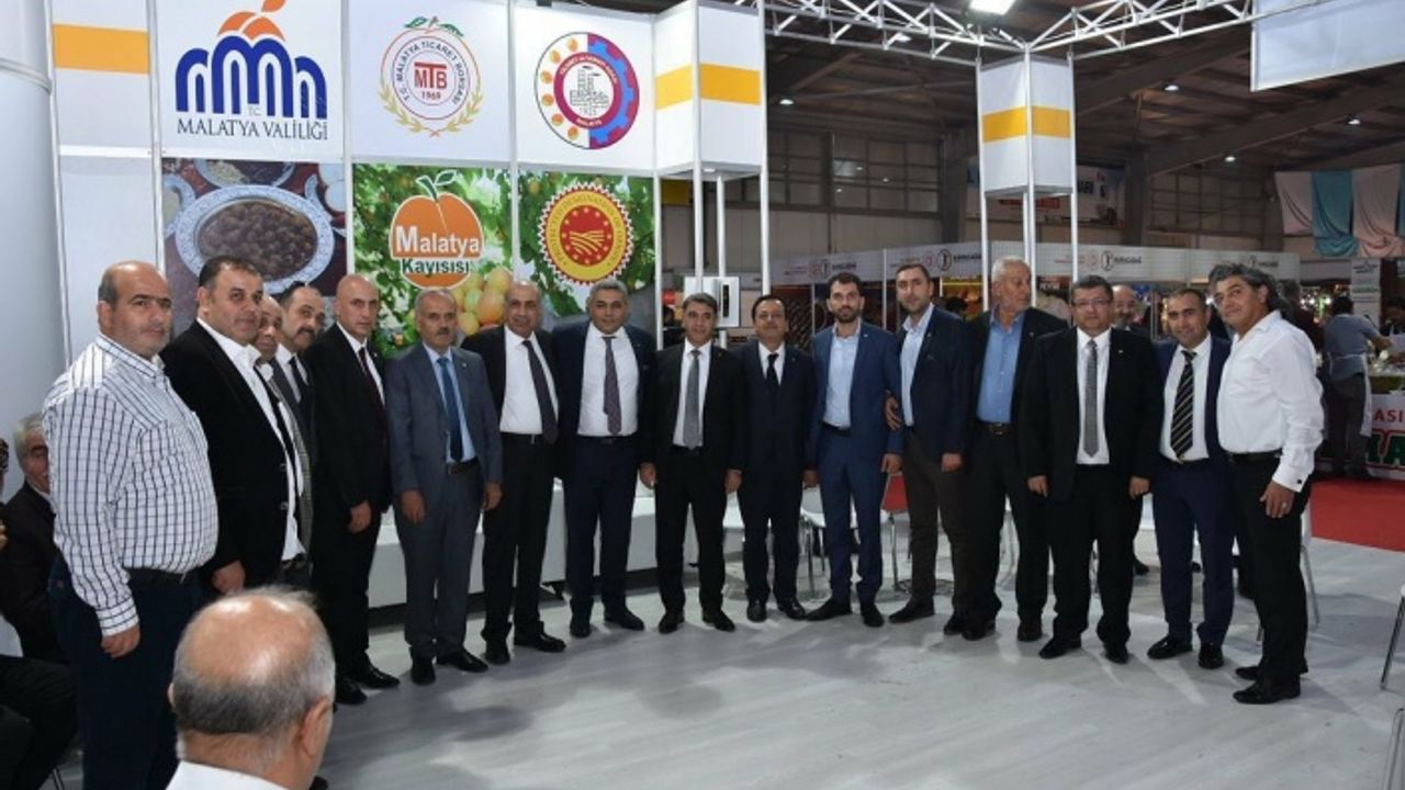 Sadıkoğlu, 2019 Gıda ve Yöresel Lezzetler Fuarı’nı Gezdi