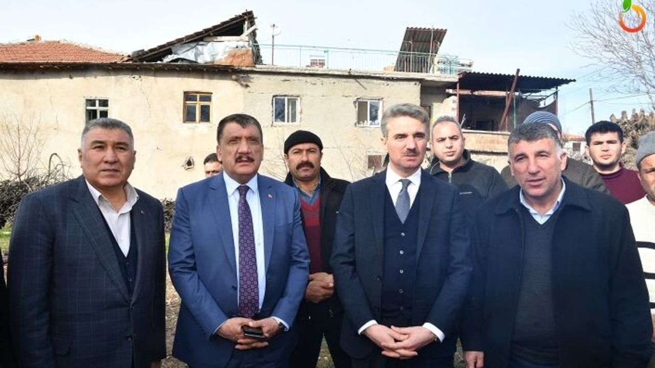 Vali Baruş ve Başkan Gürkan'dan Depremden Hasar Gören Bölgelere Ziyaret