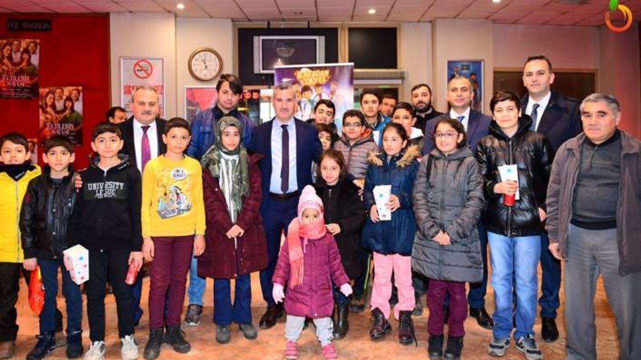 Başkan Çınar'dan Çocuklara Bir Karne Hediyesi Daha