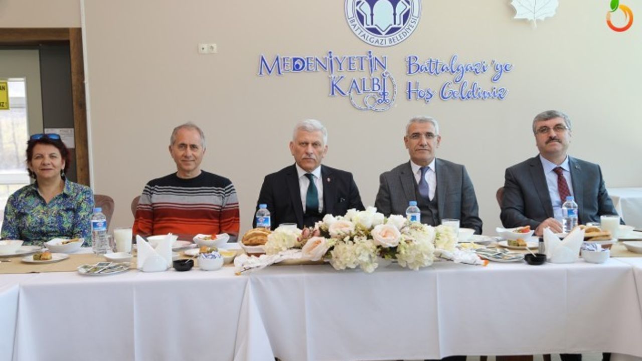 TVHB Oda Başkanlarından Battalgazi'ye Övgü
