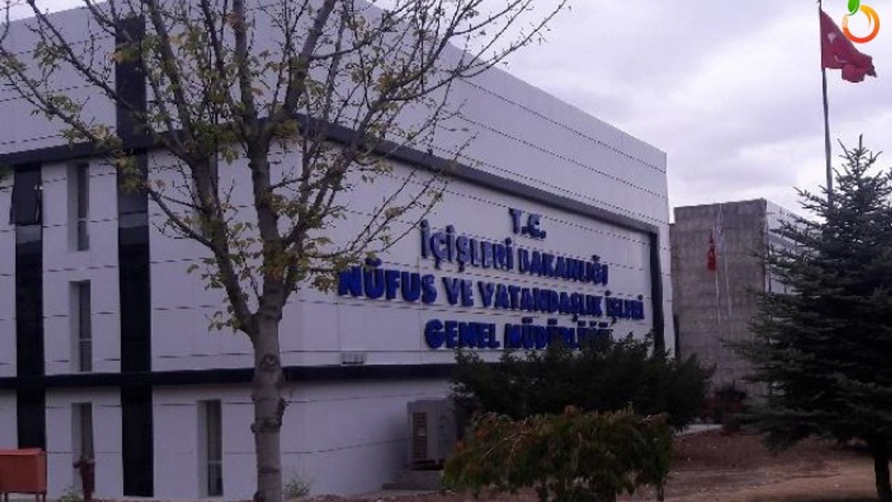 Nüfus ve Vatandaşlık İşleri Genel Müdürlüğü: '11 Mayıs'a kadar durduruldu'