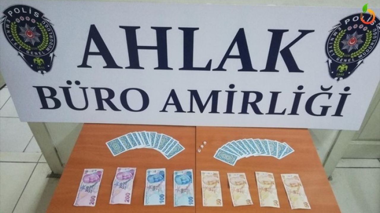 Fuhuş Yapanlara 3 BİN 500 TL, Kumarcılara 19 bin 225 lira Ceza