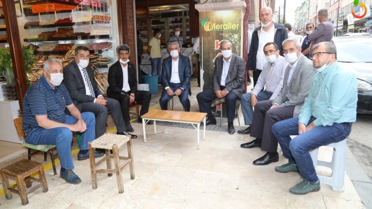 Şire Pazarı Esnafına Başkan Güder’den Sokak Müjdesi