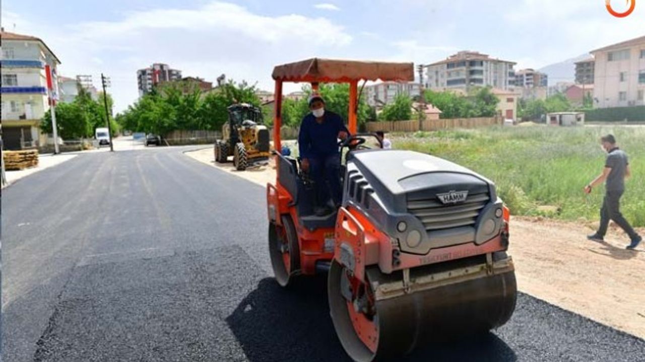Yeşilyurt'un Her Alanında Hizmet Devam Ediyor