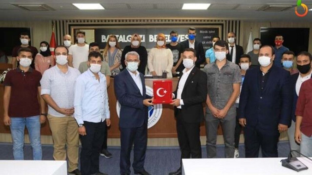 Başkan Güder, Ak Parti Battalgazi Gençlik Kollarını Ağırladı