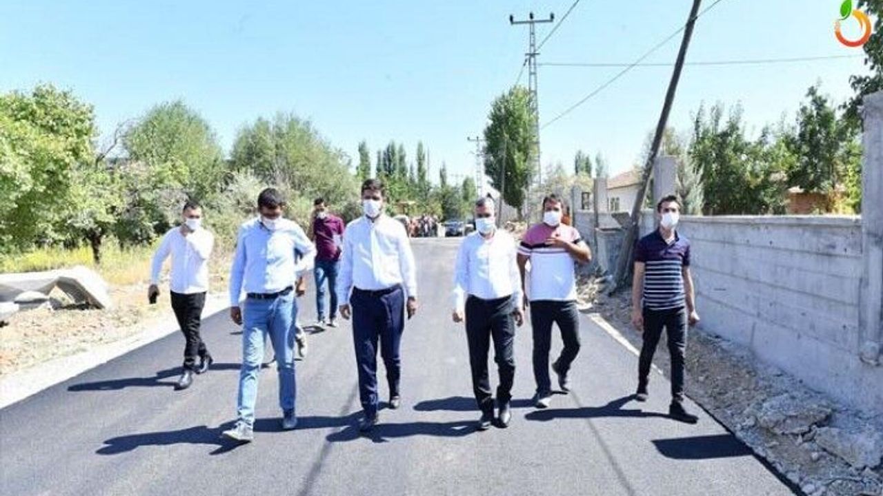 Yeşilyurt Belediyesi Şahnahan’da Hizmete Devam Ediyor