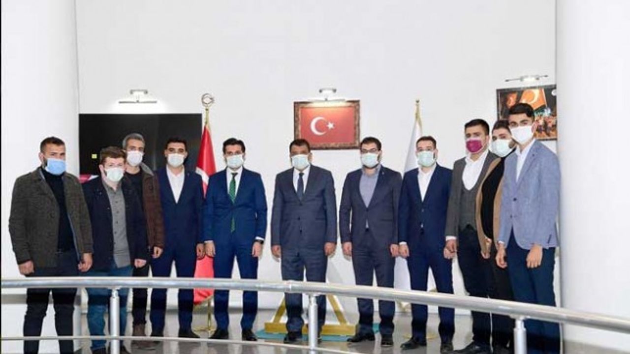 AK Parti Gençlik Kollarından Başkan Gürkan’a Ziyaret