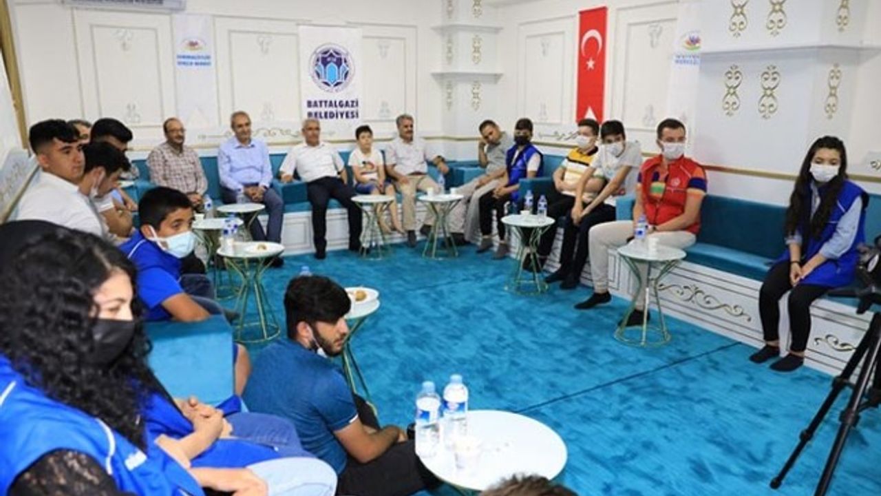 Başkan Güder, Türkiye’nin Geleceği Gençlerle Buluştu