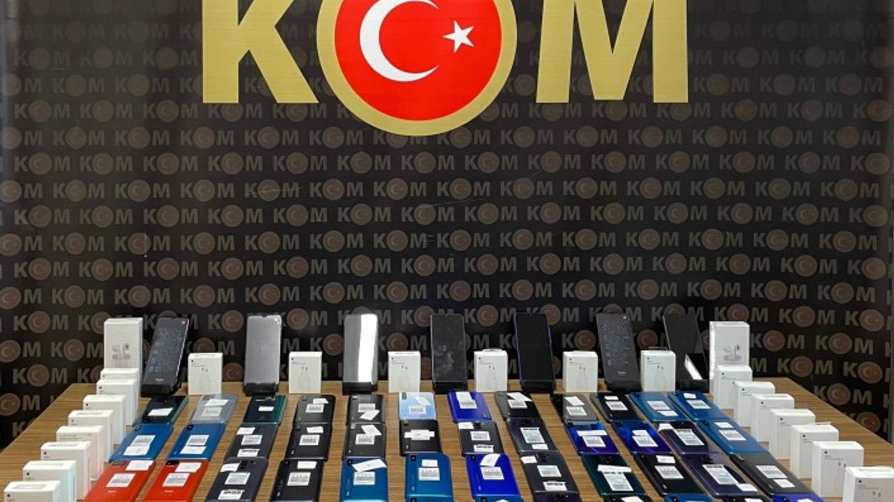 Malatya Emniyetinden Kaçak Cep Telefonu Operasyonu