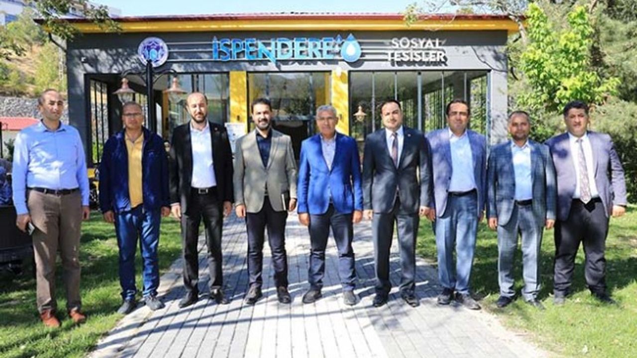 Yeniden Refah Partisi Yönetimi Battalgazi’deki Yatırımları Gezdi