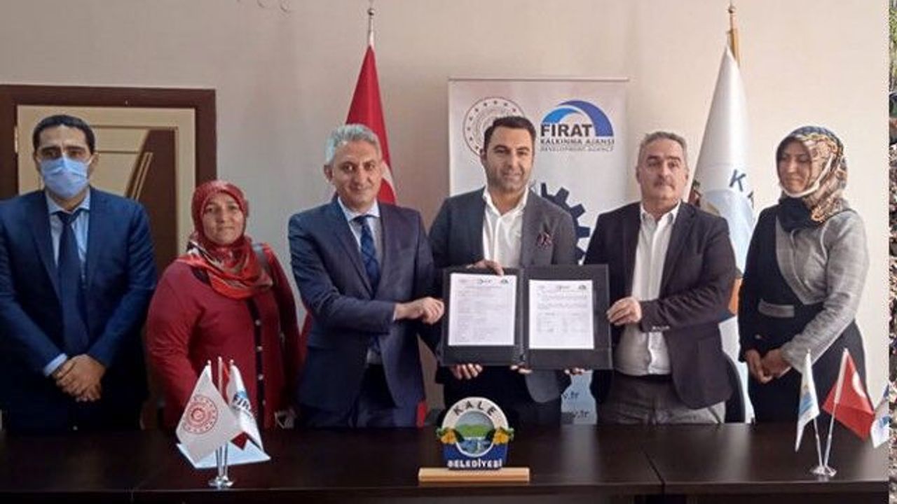 Kale Çileği Kadınlara ve Gençlere Gelir Kapısı Olacak