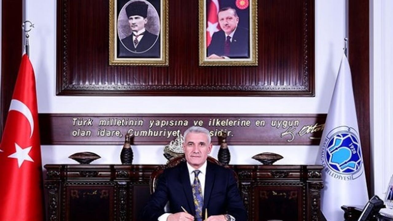 Başkan Güder’den 24 Kasım Öğretmenler Günü Mesajı