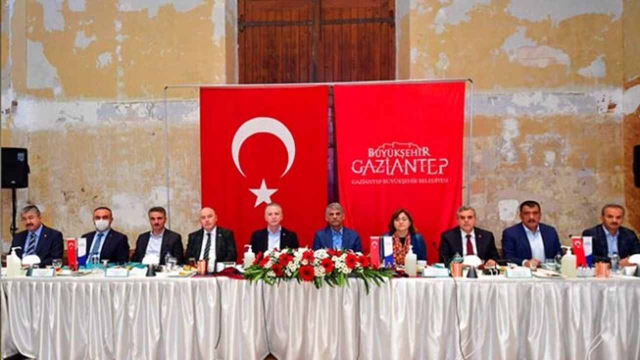 Başkan Gürkan, Fırat Havzası Değerlendirme Toplantısına Katıldı