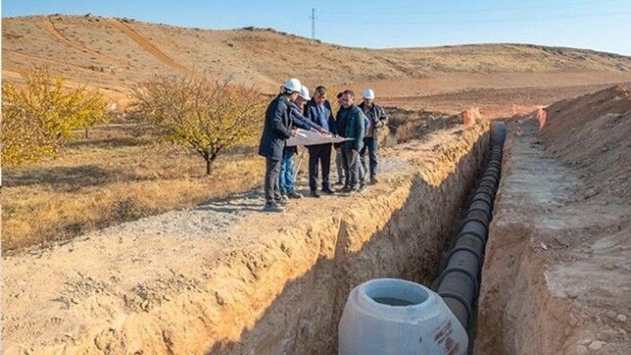 Malatya Büyükşehir Belediyesi Batı Kolektörü Çalışmalarını Sürdürüyor