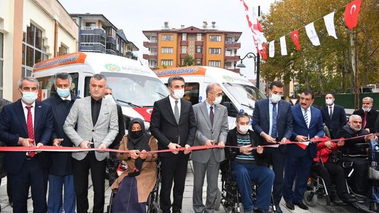 Malatya Büyükşehir Belediyesi'nden Engelli Araç Töreni