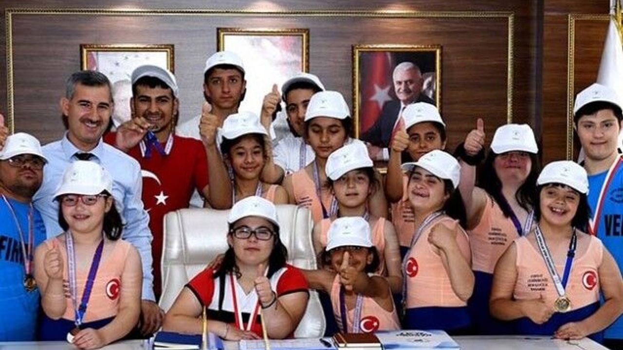 Yeşilyurt Belediye Başkanı Mehmet Çınar’dan 3 Aralık Dünya Engelliler Günü mesajı;