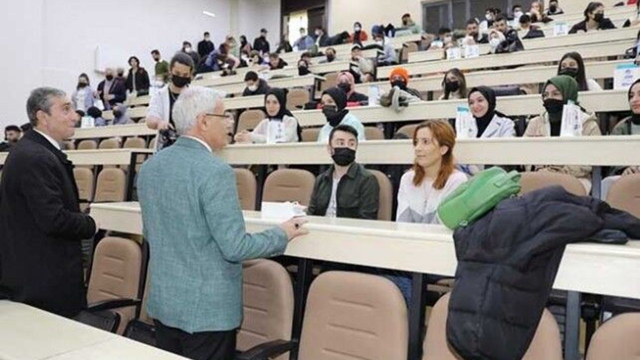 Üniversite Öğrencileri Sordu, Başkan Güder Cevapladı