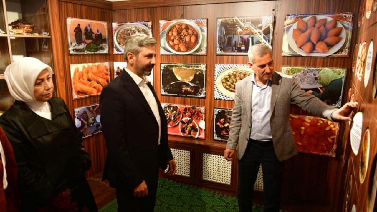 Köklü Tarihimize Değer Katan Özer Eserler Kazandırdık