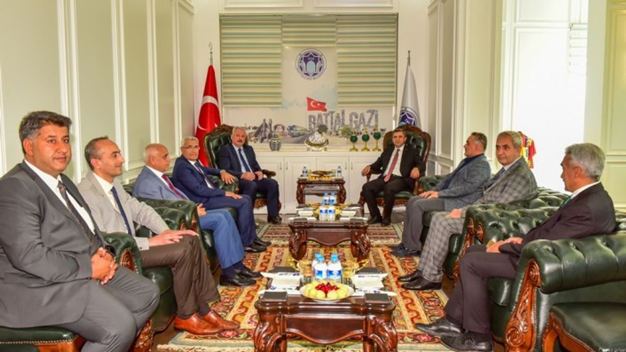 Vali Şahin İade-i Ziyaretlerde Bulundu