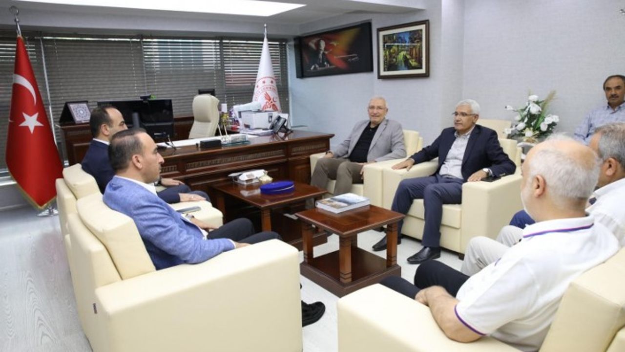 Milletvekili Kahtalı ve Başkan Güder'den Erhan Berk'e hayırlı olsun ziyareti