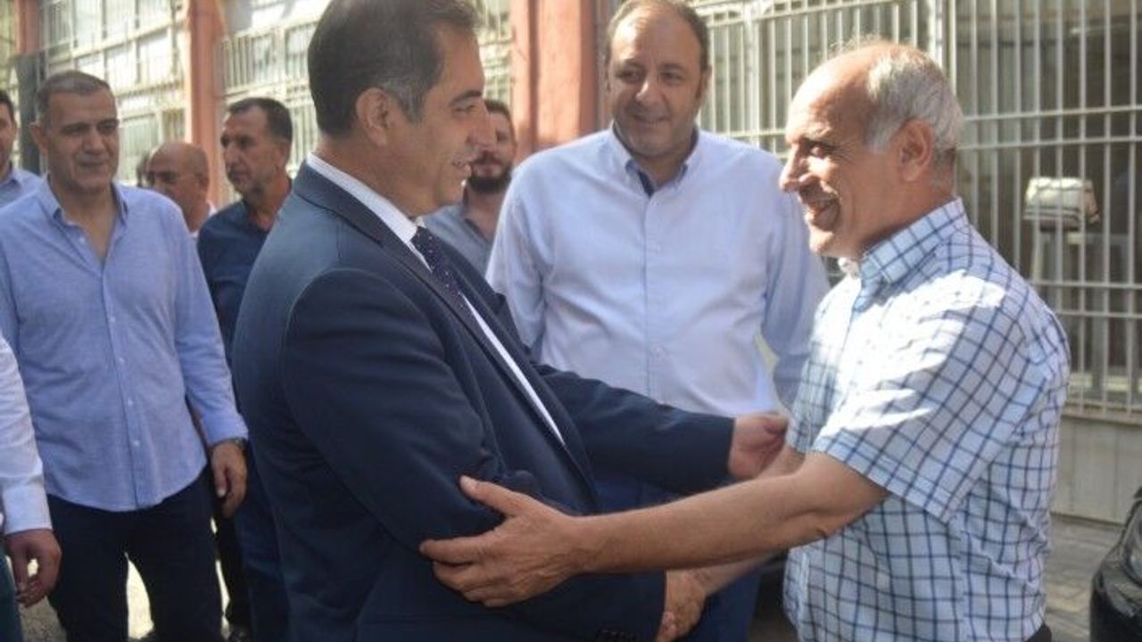 Şire Pazarı Esnafı Baştürk’ü Bağrına Bastı