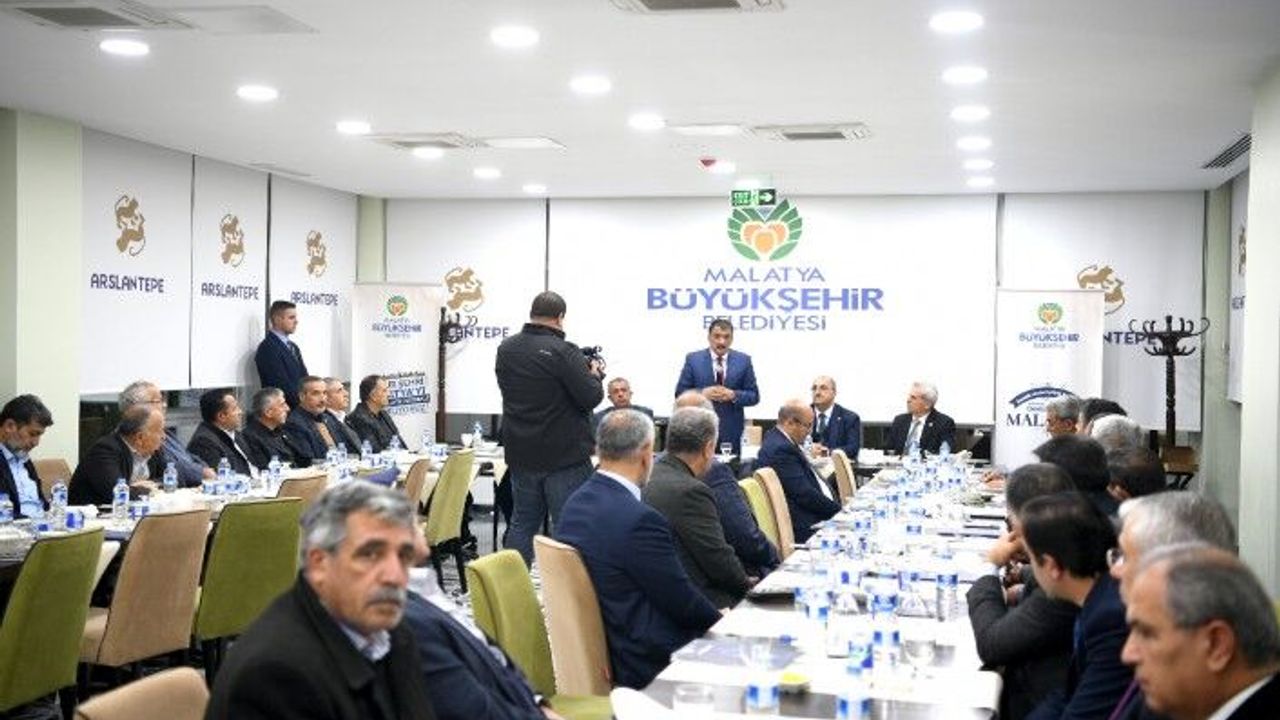 Başkan Gürkan, Battalgazi İlçesi Muhtarlarıyla Bir Araya Geldi