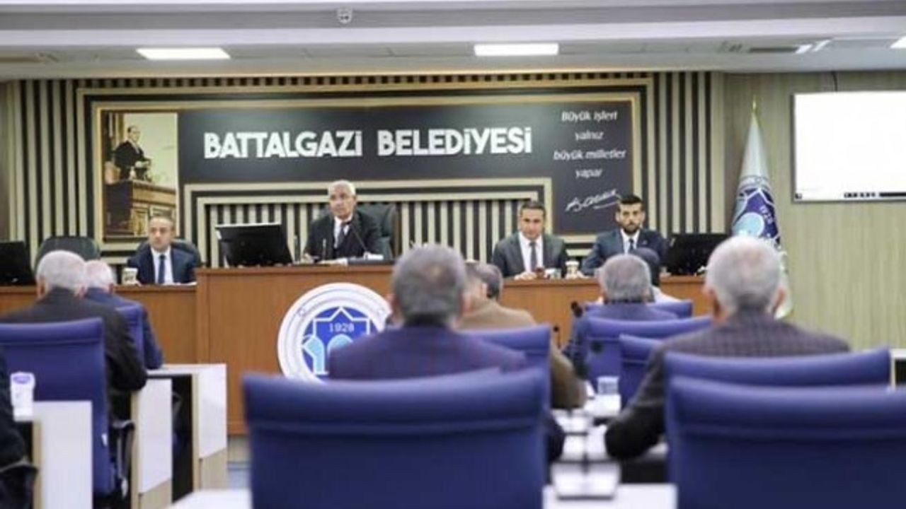 Battalgazi Belediye Meclisi 2022 Yılının Son Toplantısını Yaptı