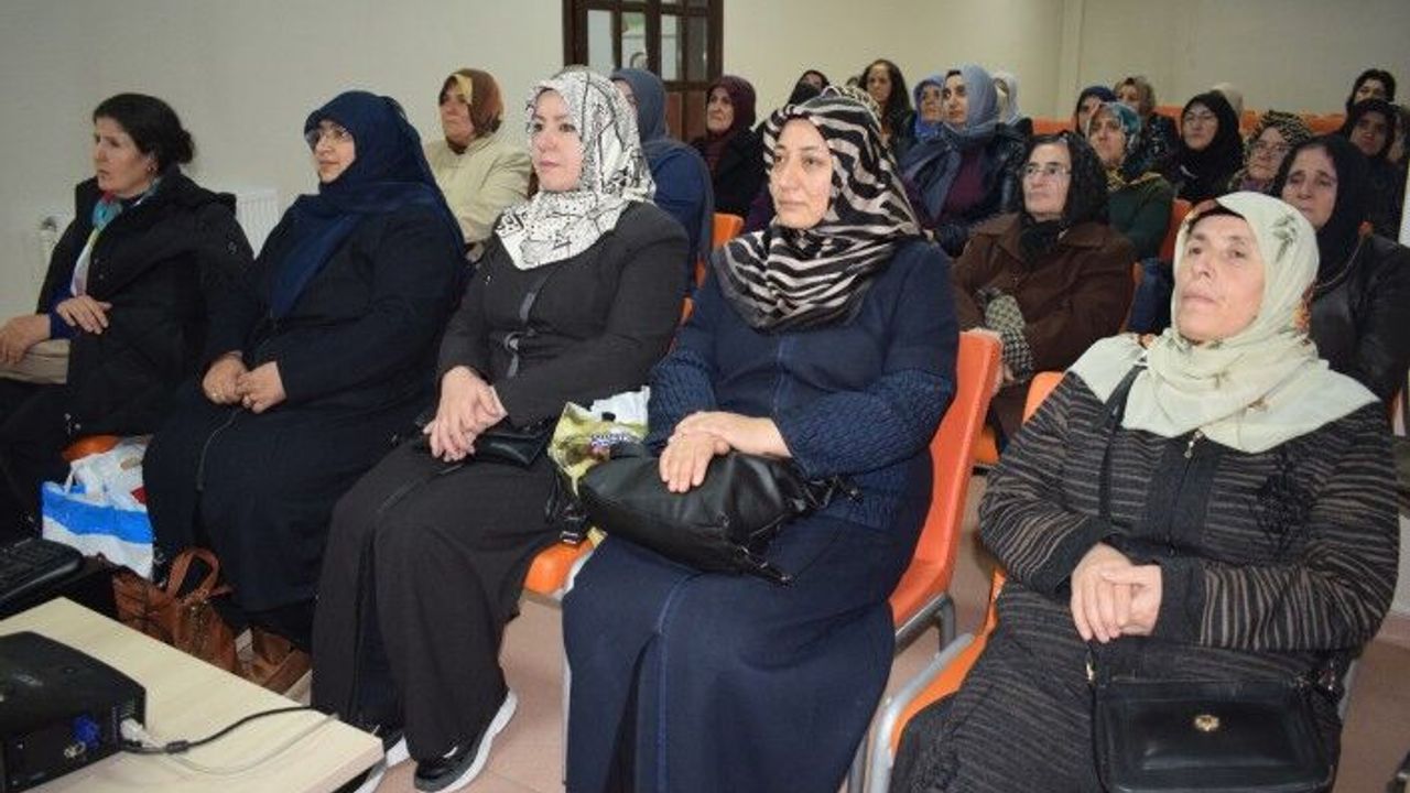 Kadınlara Kilo Vermenin Püf Noktaları Anlatıldı