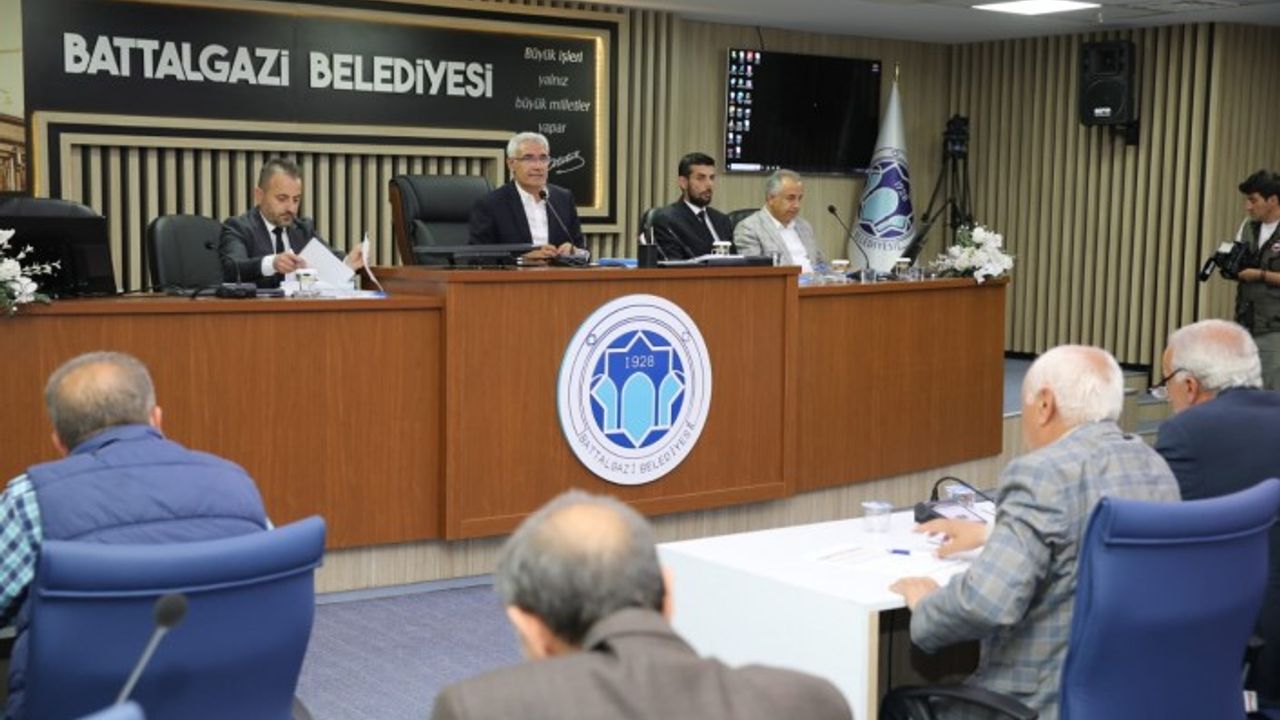 Başkan Güder’in Talimatıyla Esnafa Kira Desteği