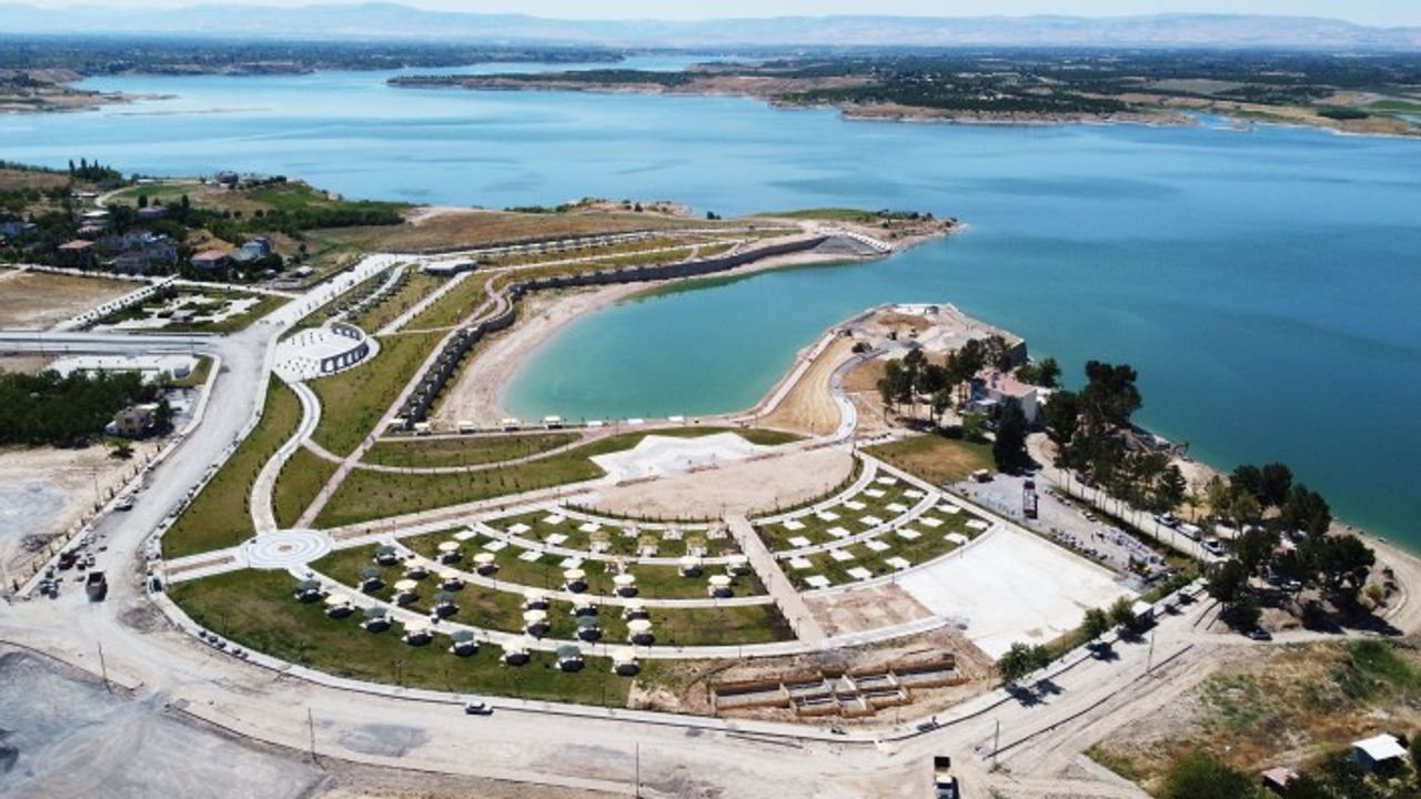 Kırkgöz sahil parkı projesinin açılışını ağustos'ta