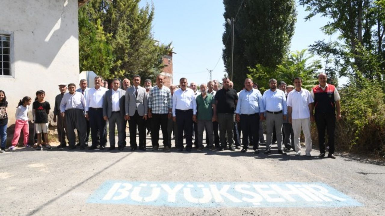 Başkan Gürkan Duranlar Ve Göktarla Mahallelerine Ziyaret Etti