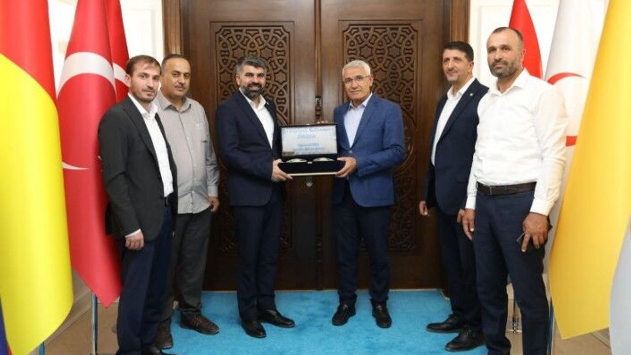 Hüda-Par Mersin Milletvekili Dinç’ten Başkan Güder’e Ziyaret