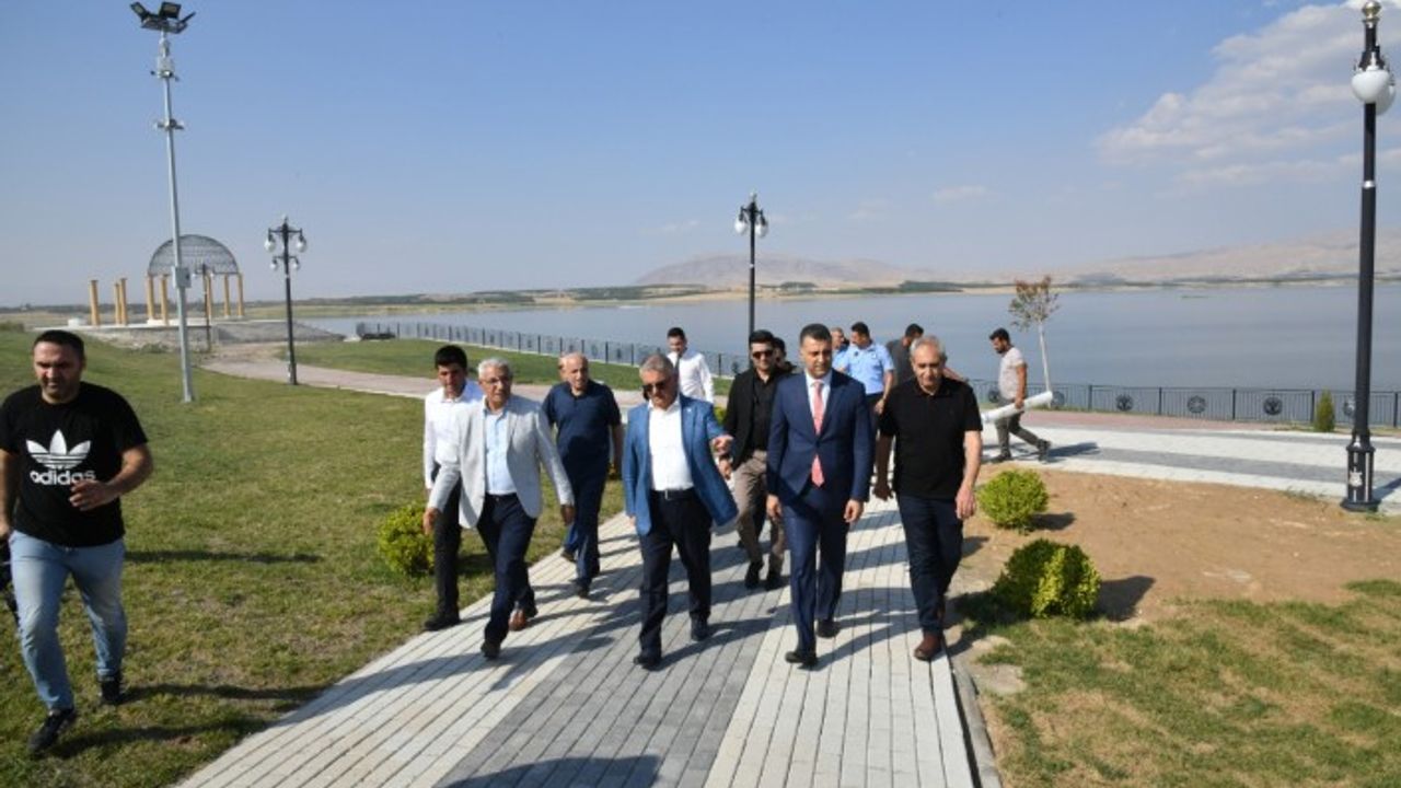 Vali Ersin Yazıcı Battalgazi İlçesini Ziyaret Etti.