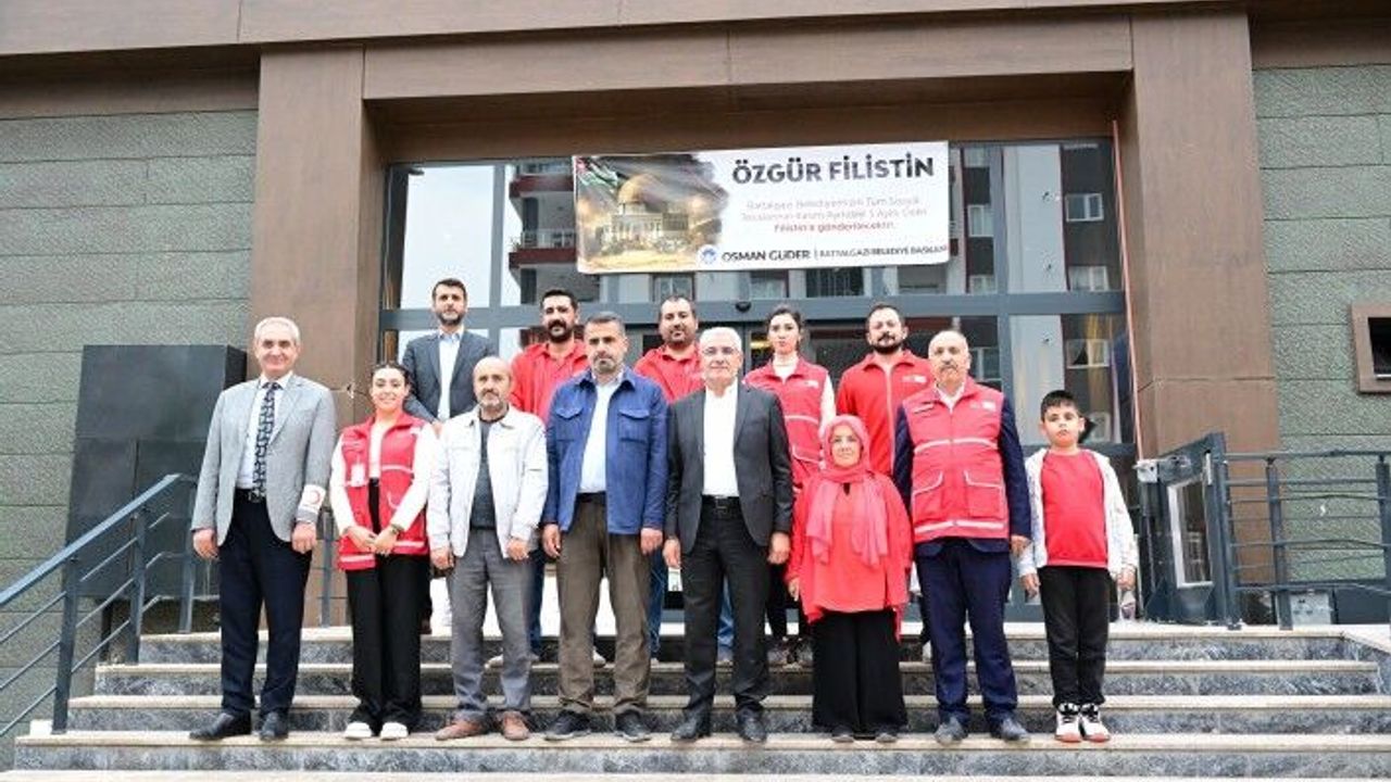 Başkan Güder, Kızılay çalışanlarıyla bir araya geldi