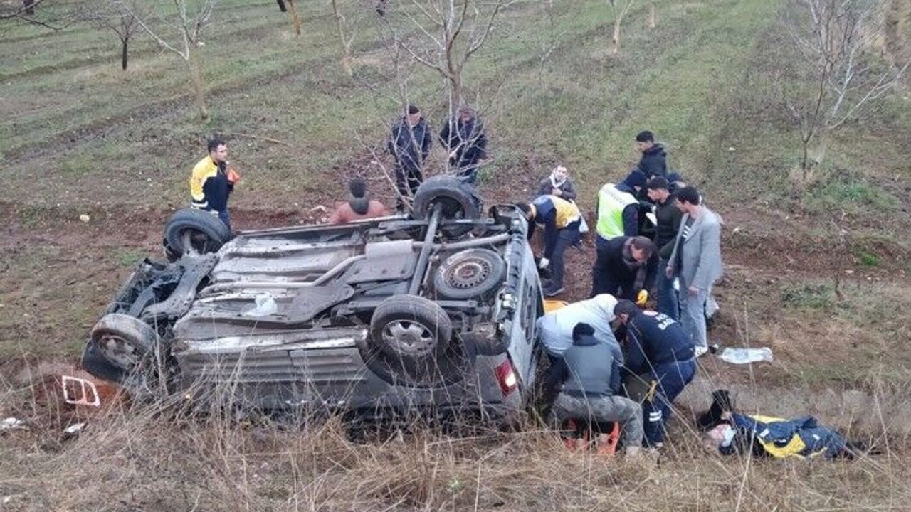 Malatya'da Otomobil şarampole uçtu: 8 yaralı