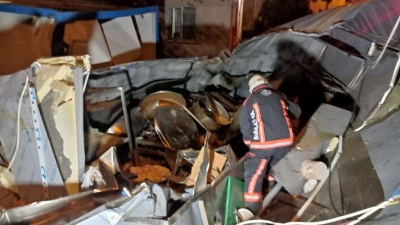 Malatya'da Konteyner İçindeki Tüp Patladı