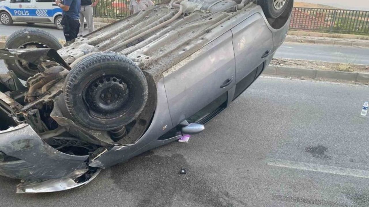 Malatya'da Otomobil Devrildi: 2 yaralı