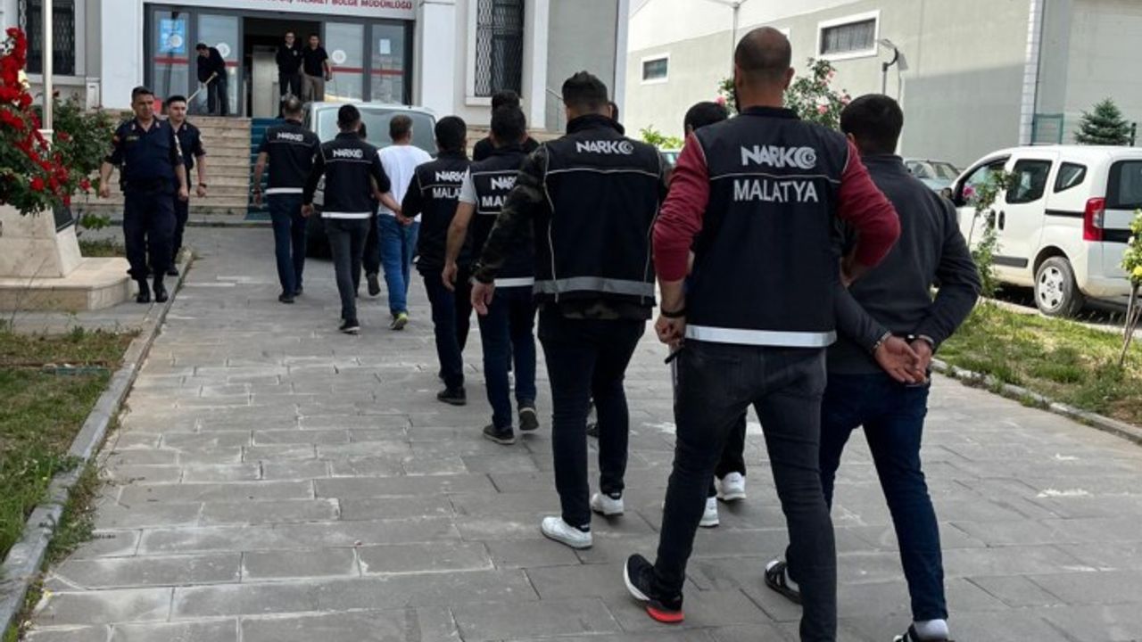 Malatya'da 17 Zehir Taciri Tutuklandı