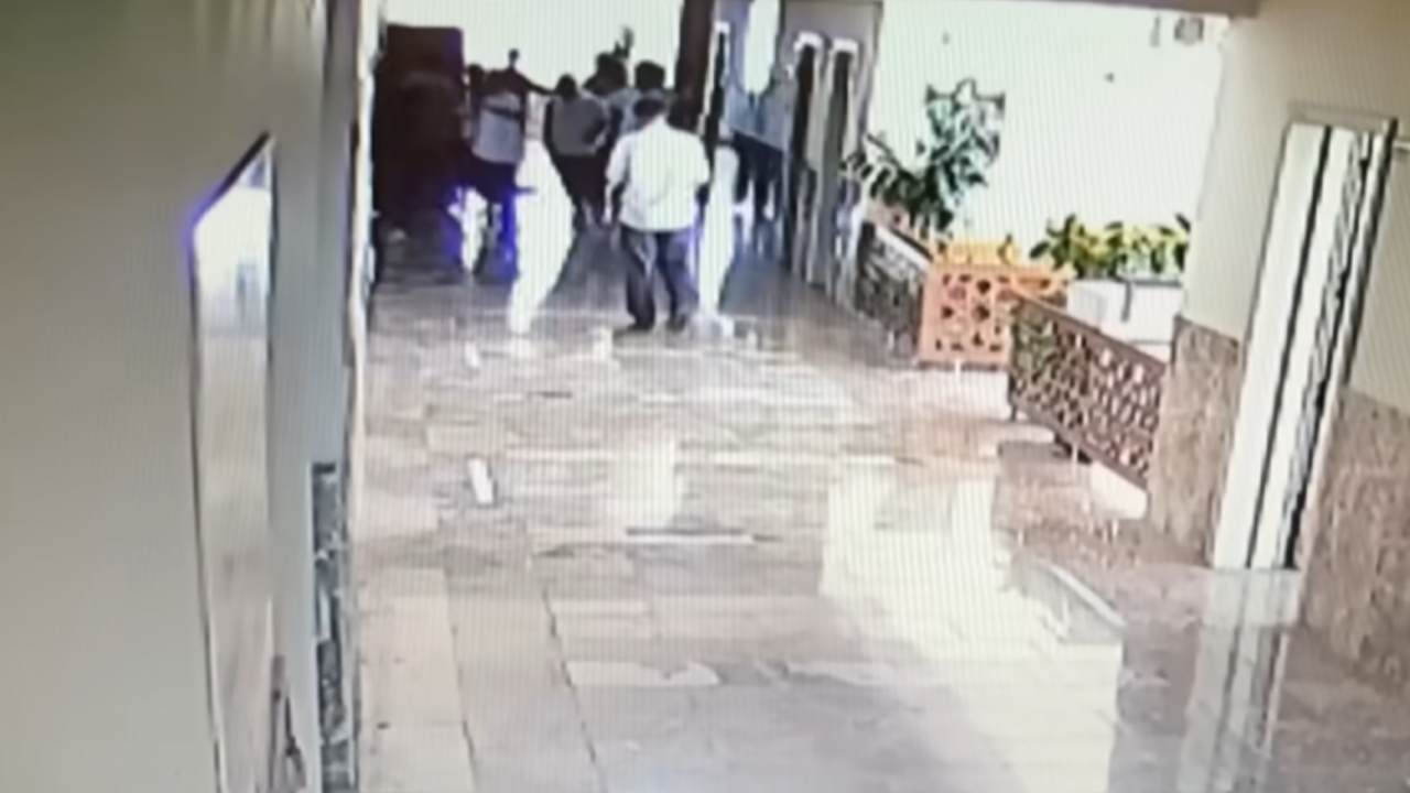 Bakan Kurum: 'Malatya’da 18 az hasarlı bina tespit edilmiştir'