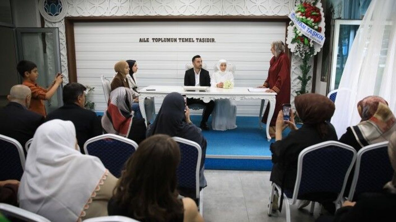 1050 Çift Battalgazi Belediyesi’nde ‘’Evet’’ Dedi