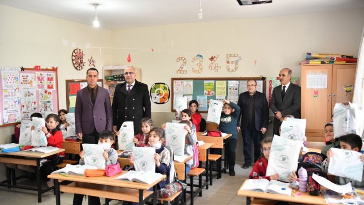 Yeşilyurt Belediyesi’nden Kırsalda ki Okullara Eğitim Desteği