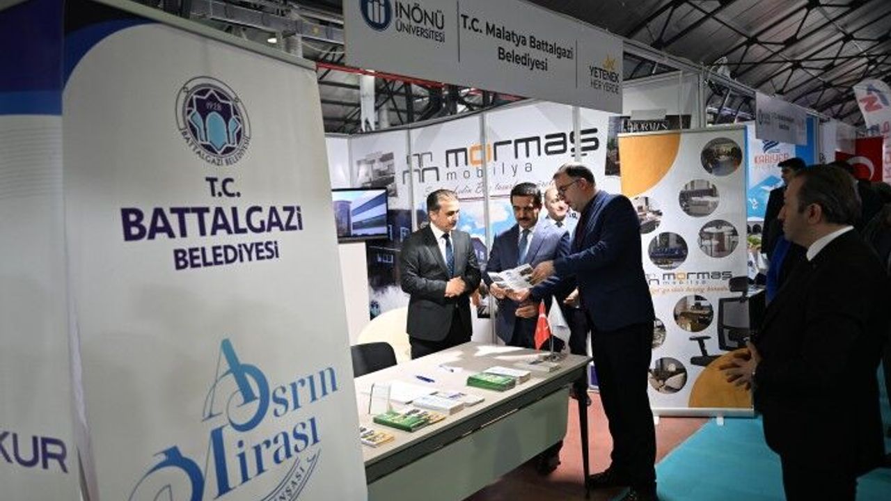 İpekyolu Kariyer Fuarı’nda Battalgazi Belediyesi Standına Yoğun İlgi