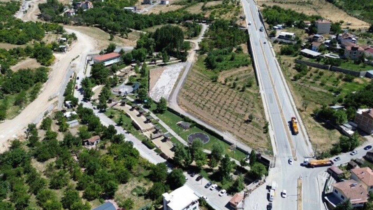 Battalgazi Belediyesi’nden Çınar Park’ta Temizlik Çalışması
