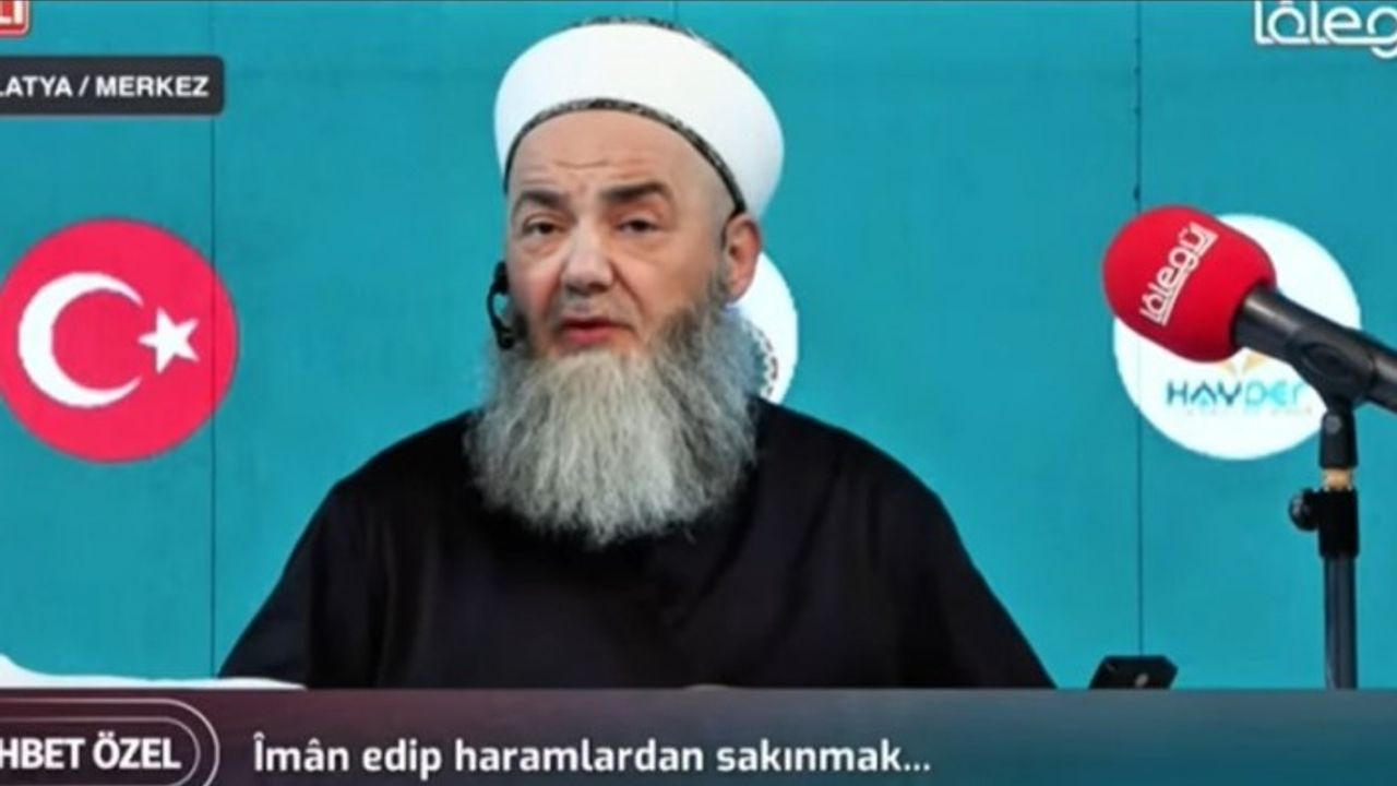 Cübbeli Ahmet Hoca:' Zina Yapıyorlar Sonra Kayısılar Yandı Diye Bağırıyorlar'