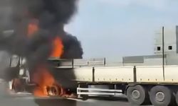 Tır Alev Alev Yandı