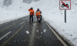 Yoğun Kar Yağışı Nedeniyle Motosiklet ve Kuryelere Trafik Yasağı
