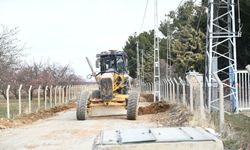 Yeşilyurt Belediyesi Görgü Mahallesi’nde Yol Seferberliğini Sürdürüyor