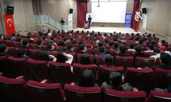 Bonus Hoca’dan Gençlere Sınav Taktikleri