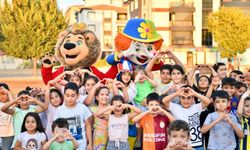 İlyas Mahallesi'nde Yeşilyurt Yaz Akşamları Coşkusu Yaşandı